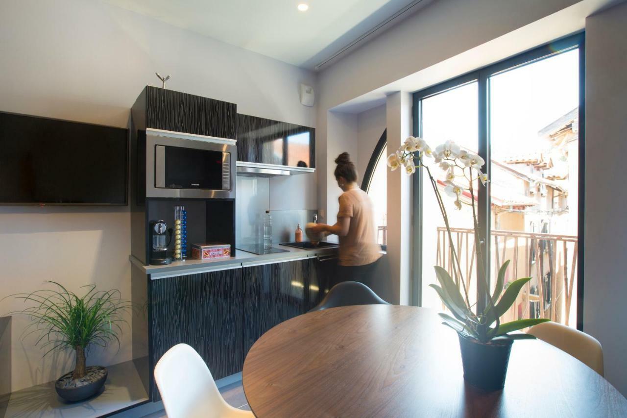 Appart'Hotel Les Fleurines By Urban Style Вильфранш-де-Руэрг Экстерьер фото