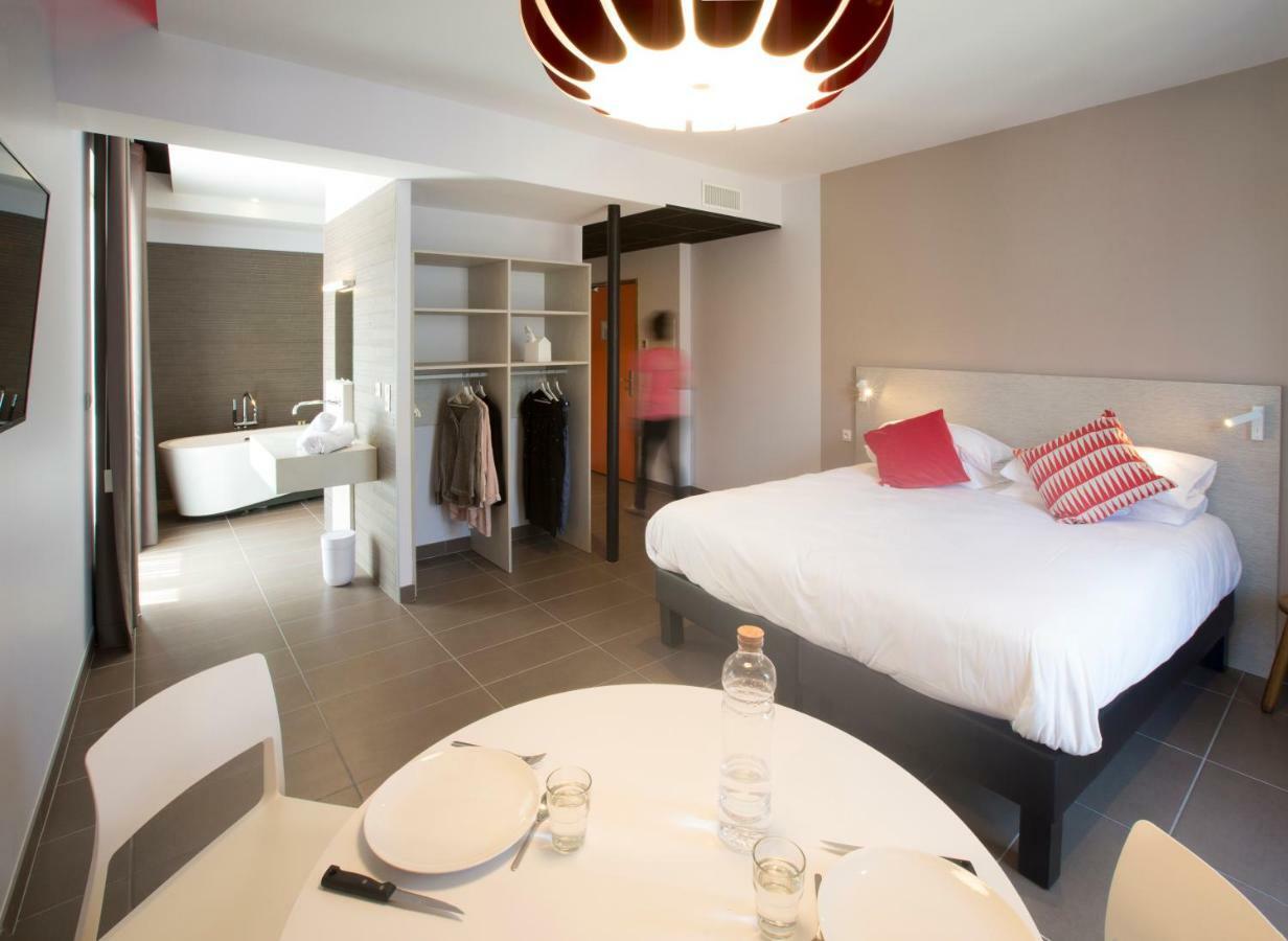 Appart'Hotel Les Fleurines By Urban Style Вильфранш-де-Руэрг Экстерьер фото